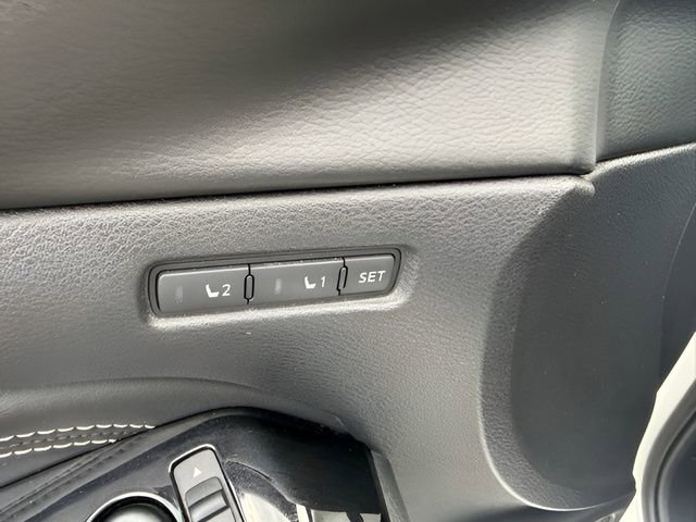 Used 2020 Nissan Altima 2.0 Platinum FWD image 10