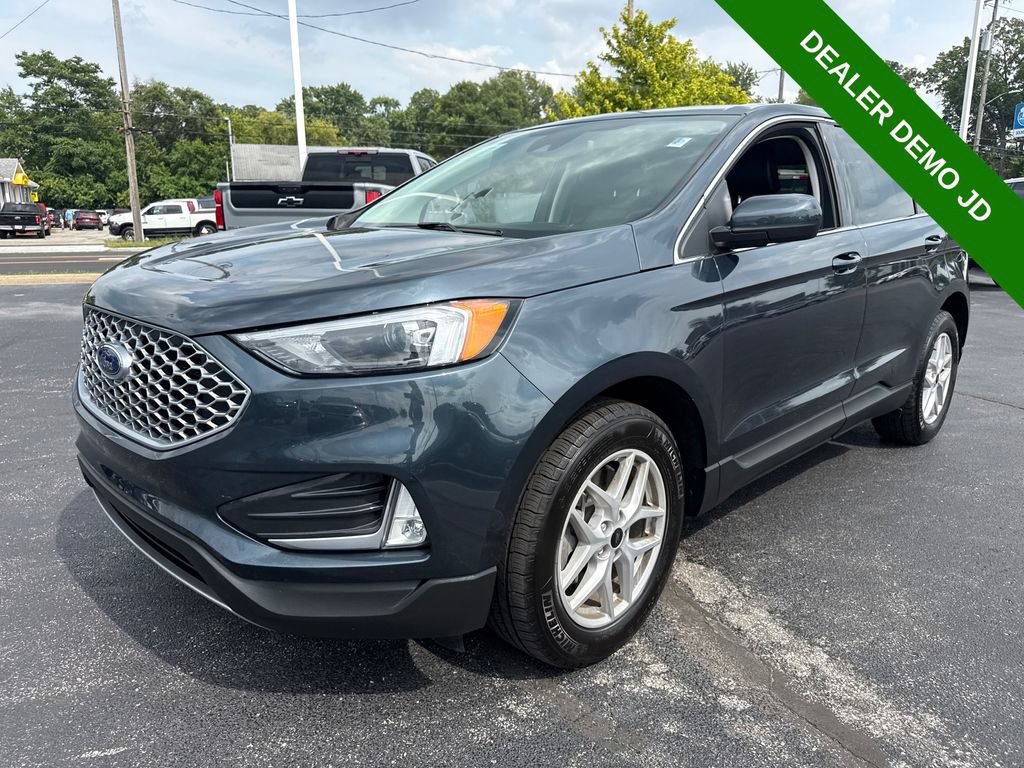 Used 2024 Ford Edge SEL w/ Convenience Package AWD/4WD image 2