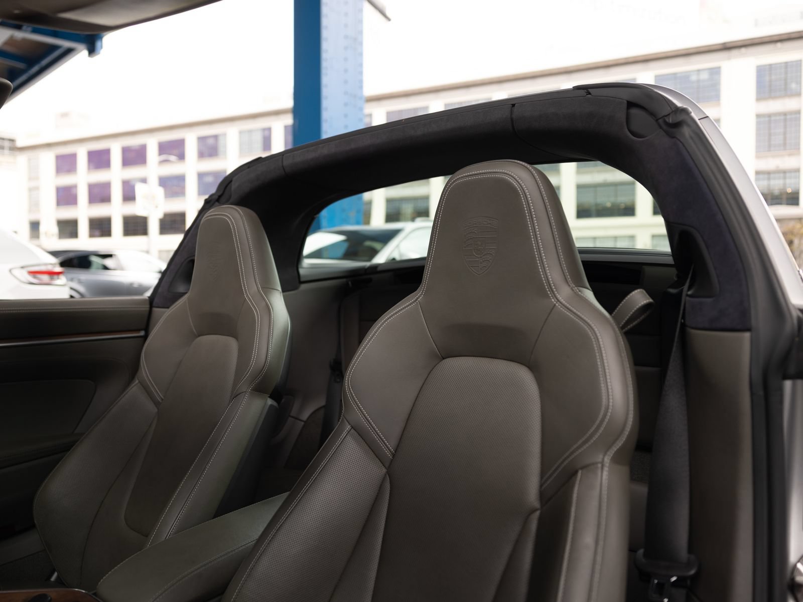 Certified 2021 Porsche 911 AWD/4WD image 5