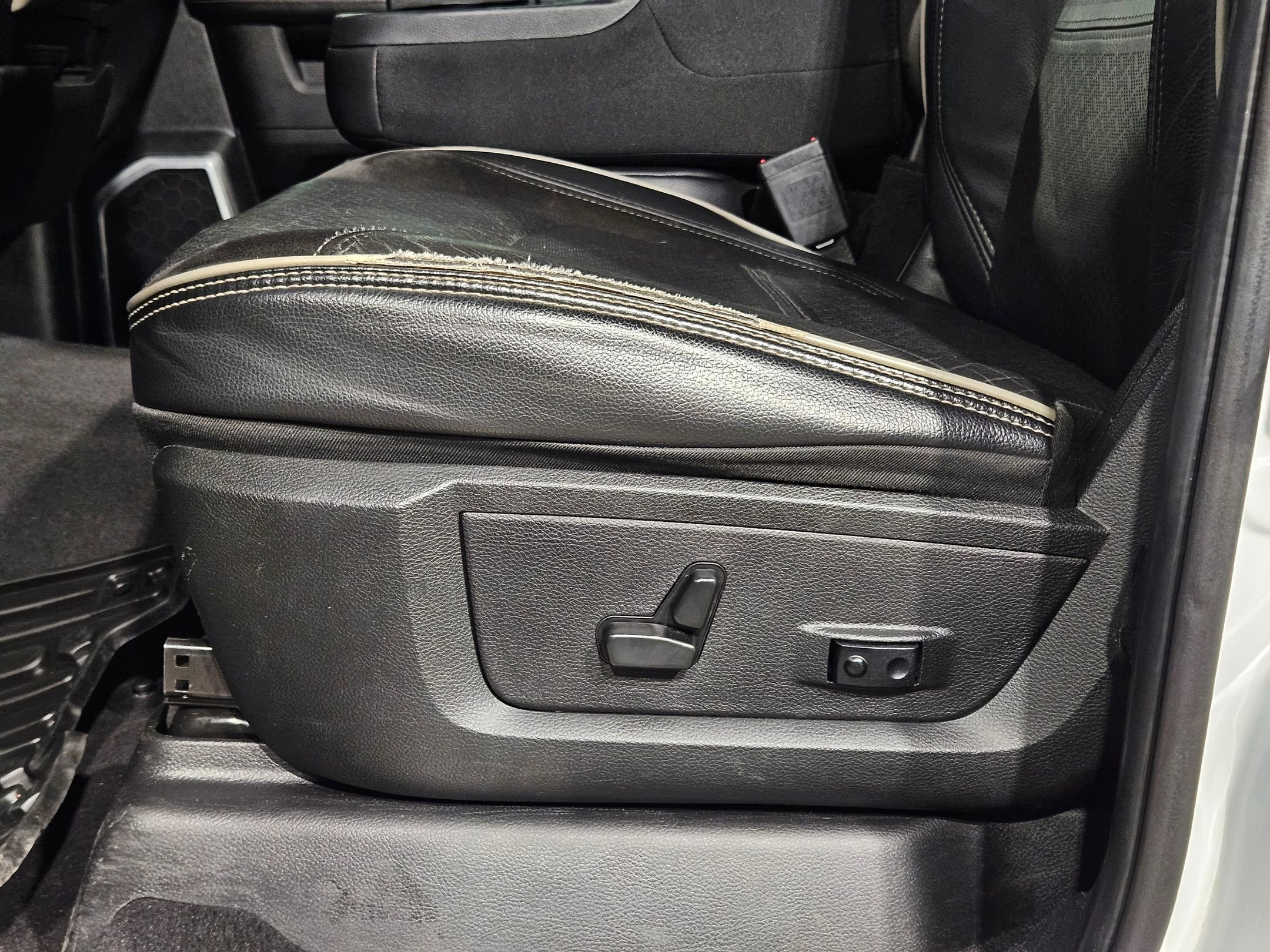 Used 2022 RAM 2500 Laramie image 23