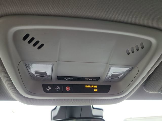 Used 2017 Chevrolet Volt LT w/ Comfort Package image 45