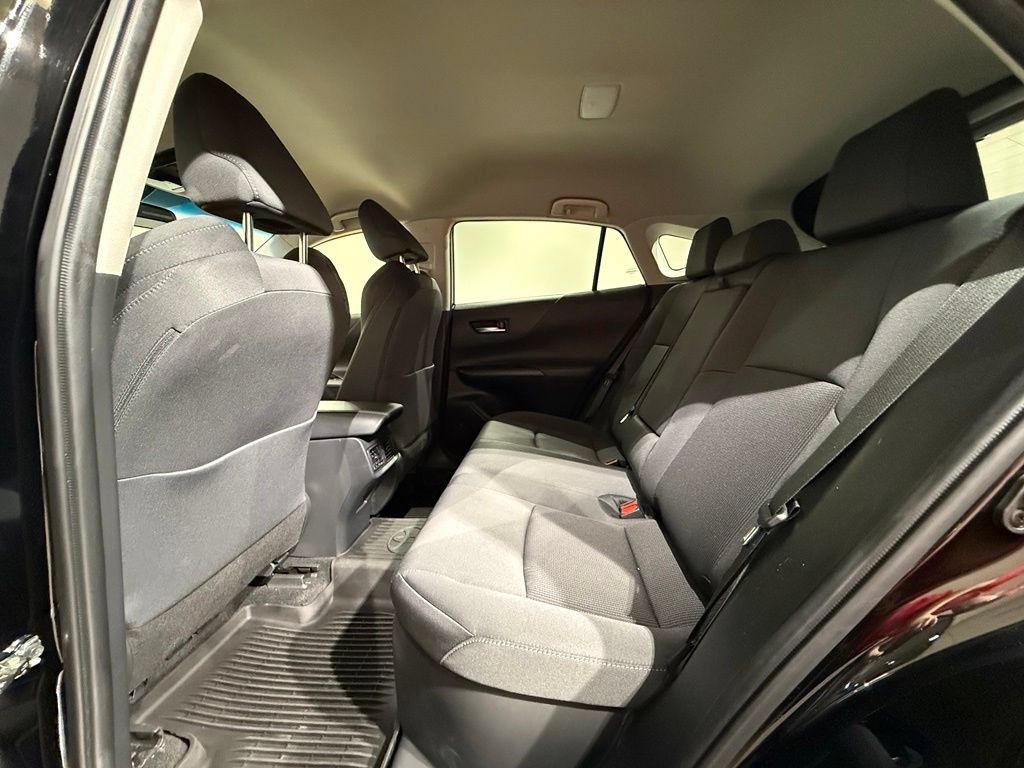 Certified 2021 Toyota Venza LE AWD/4WD image 18