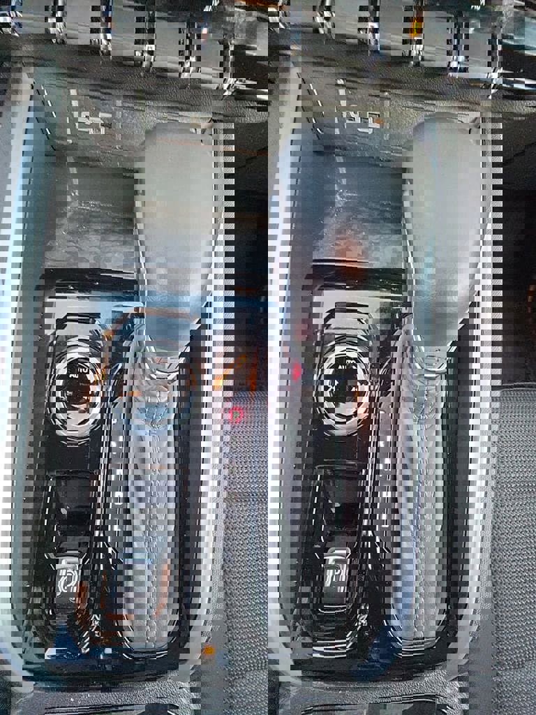 Used 2023 Chevrolet Colorado LT w/ LT Convenience Package image 40