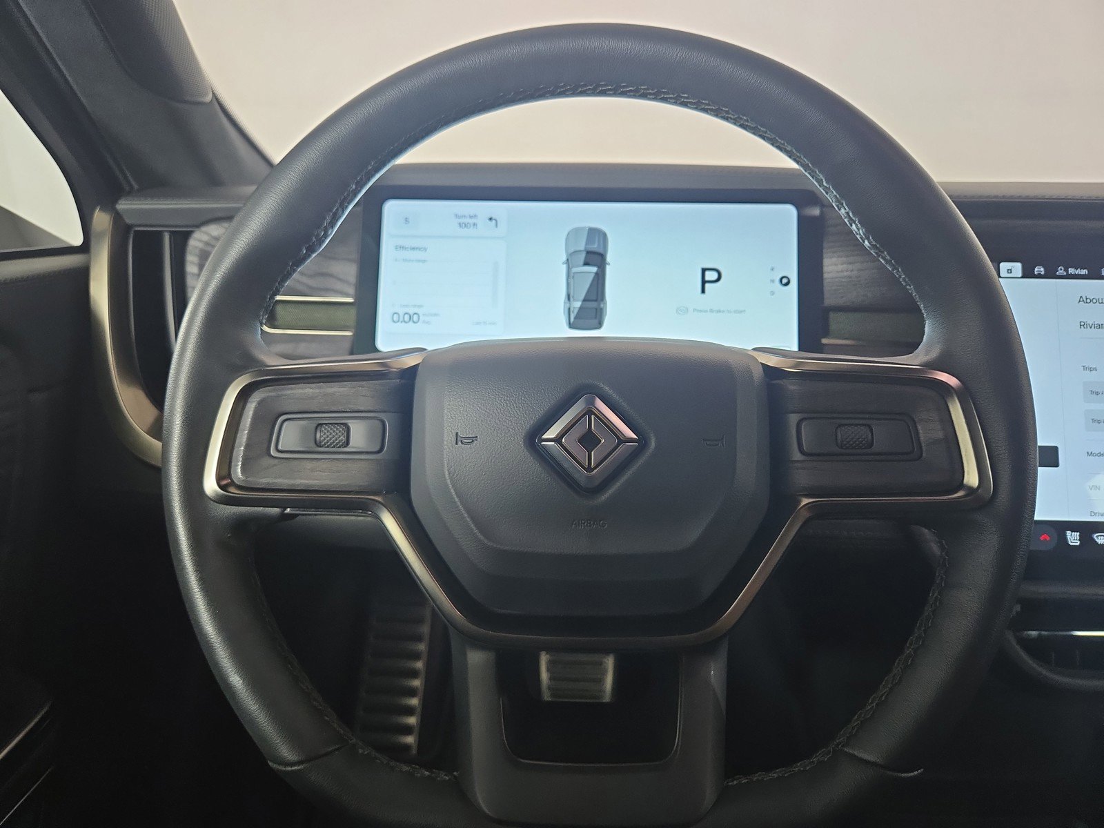 Used 2022 Rivian R1S Launch Edition image 28