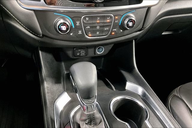 Used 2023 Chevrolet Traverse LT w/ LT Premium Package image 16