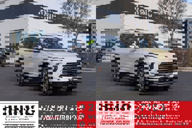 Used 2025 Buick Enclave Preferred AWD/4WD image 1