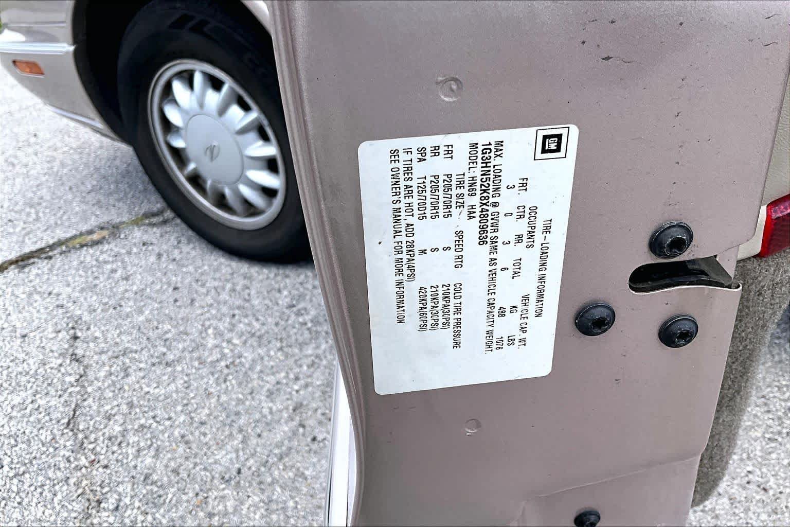Used 1999 Oldsmobile 88 FWD image 32