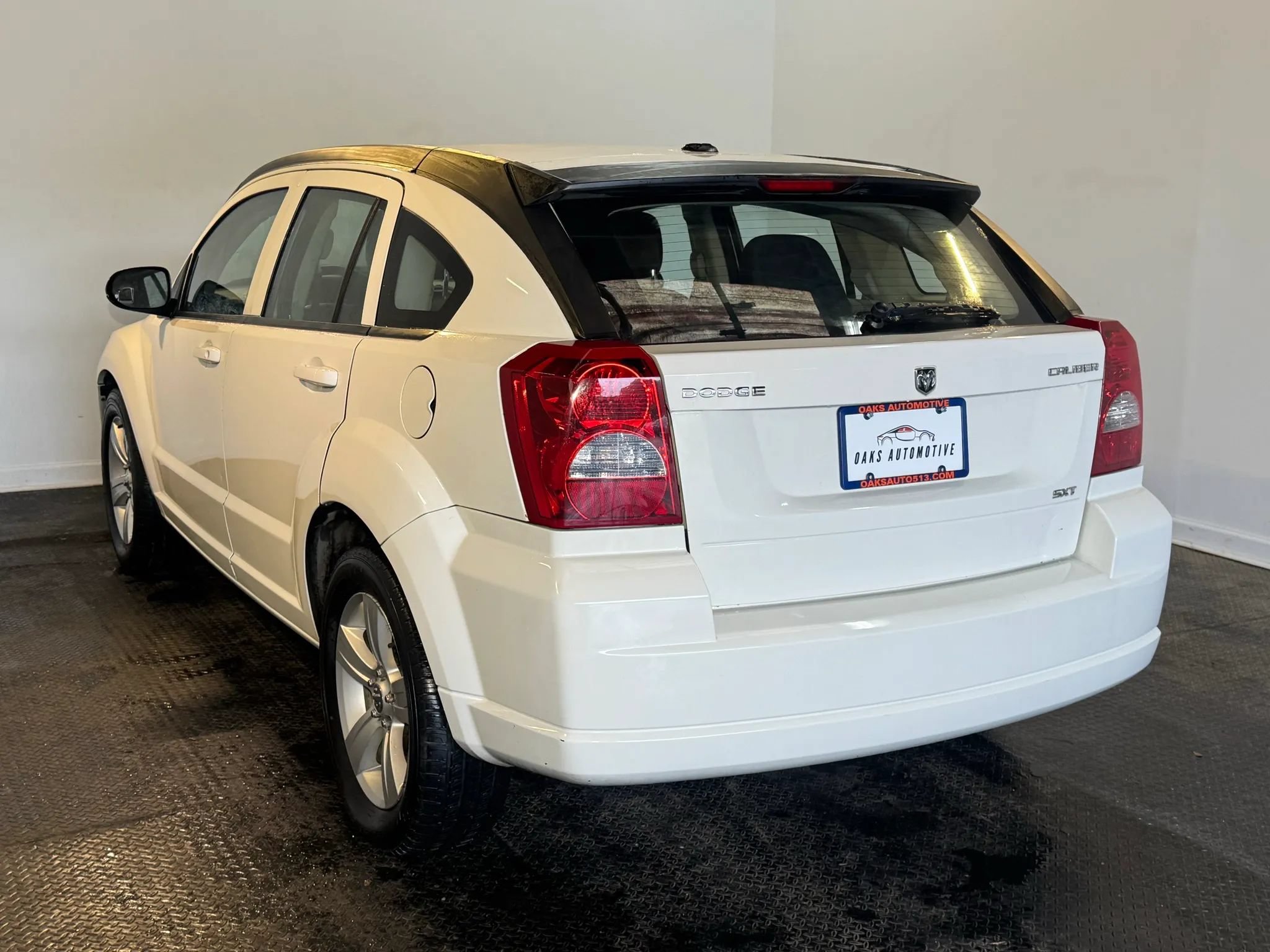 Used 2010 Dodge Caliber SXT FWD image 6