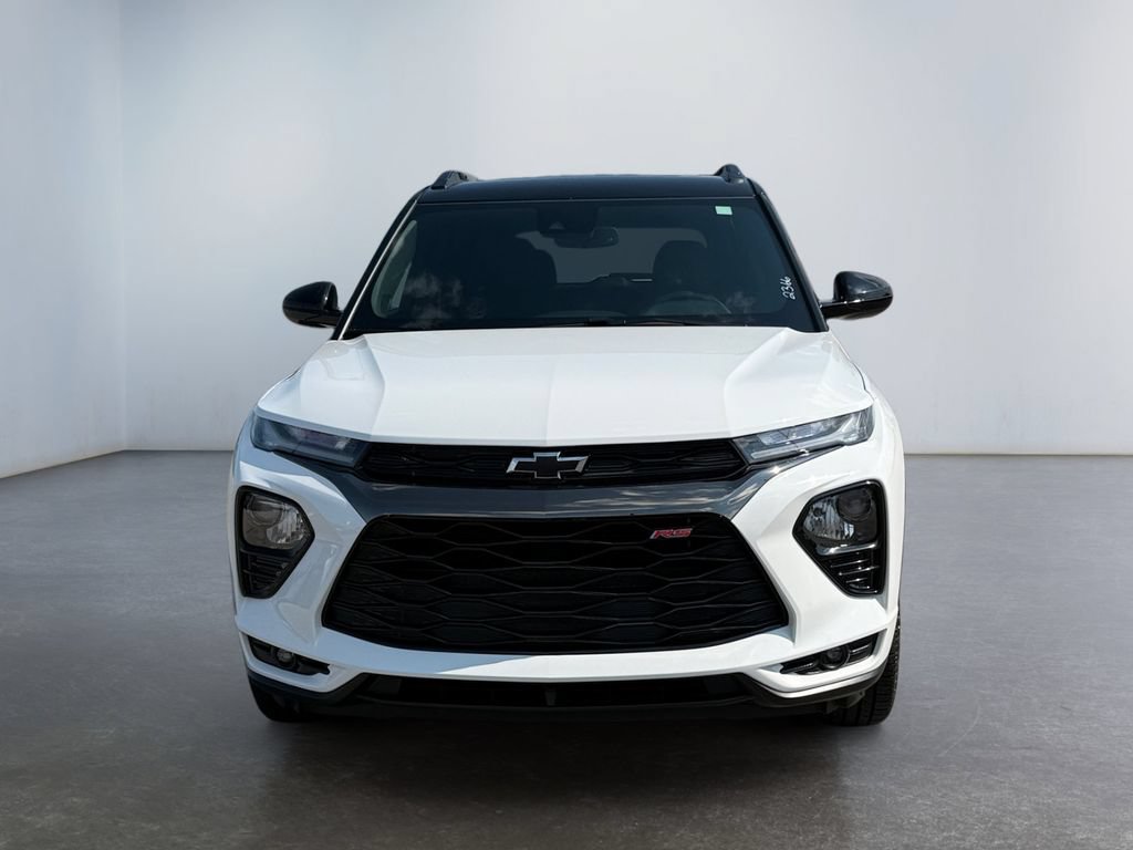 Used 2023 Chevrolet TrailBlazer RS w/ Sun and Liftgate Package AWD/4WD image 8