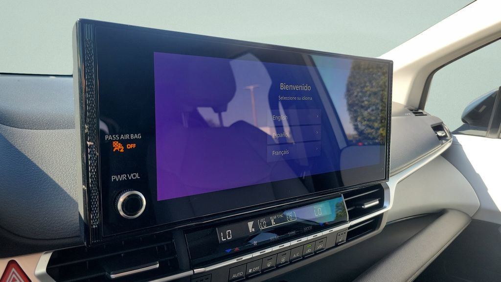 Certified 2025 Toyota Sienna XLE image 21