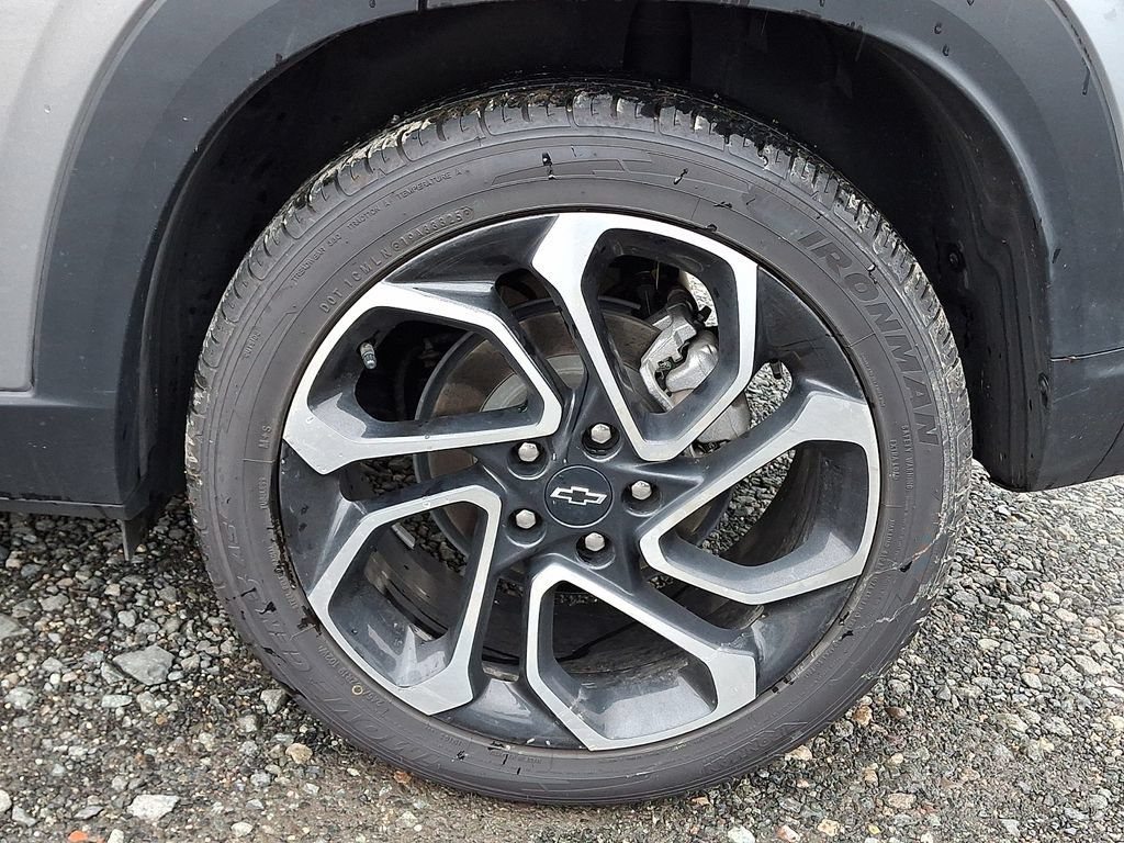 Used 2024 Chevrolet Trax RS w/ Sunroof Package FWD image 10