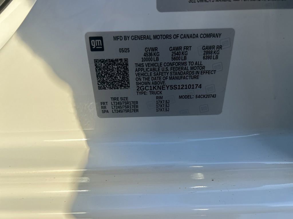 Used 2025 Chevrolet Silverado 2500 LT w/ Convenience Package image 46