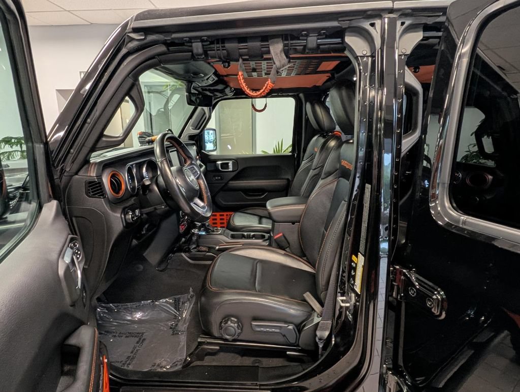 Used 2023 Jeep Gladiator Mojave AWD/4WD image 39