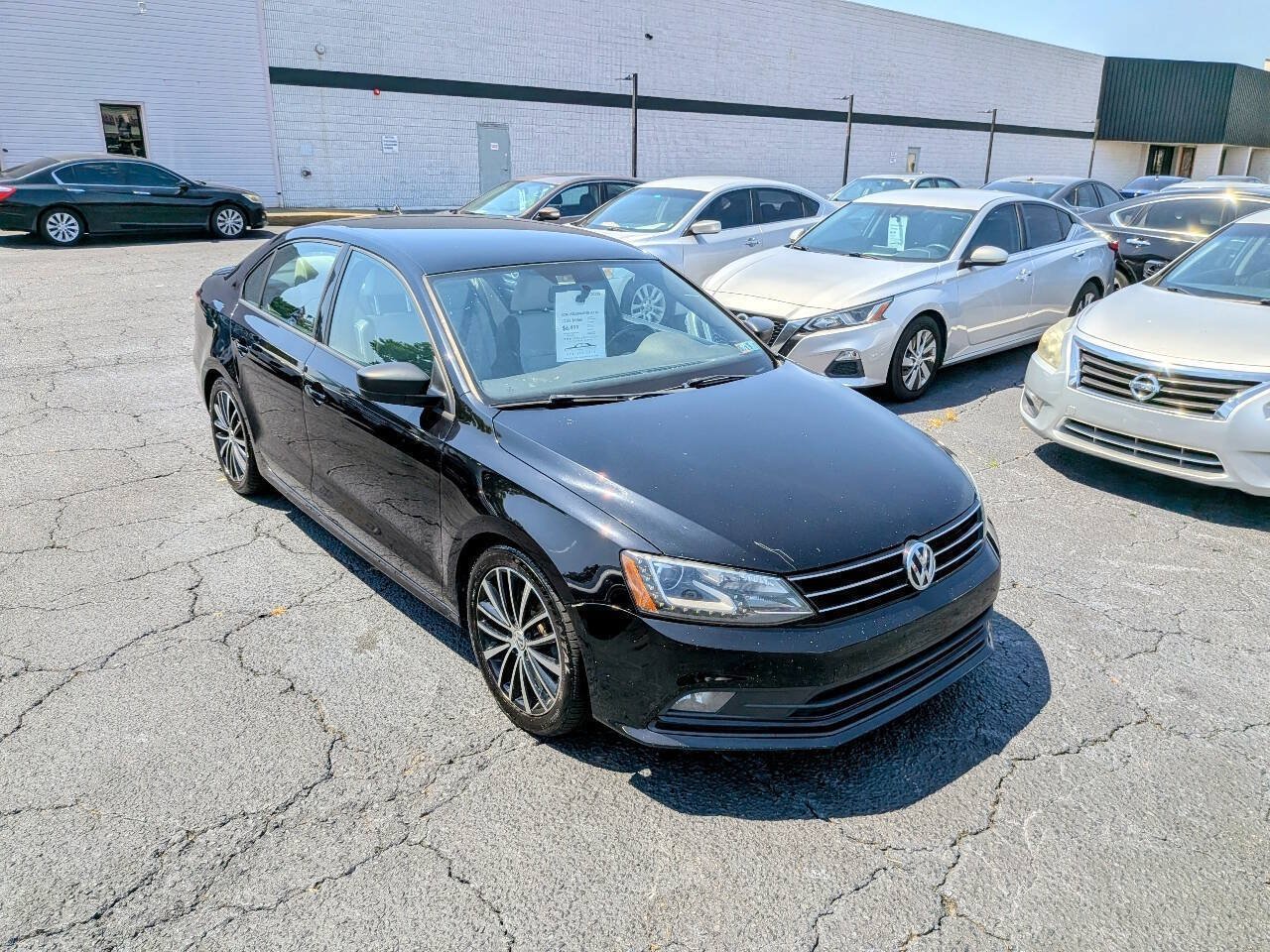 Used 2016 Volkswagen Jetta Sport w/ Lighting Package FWD image 17