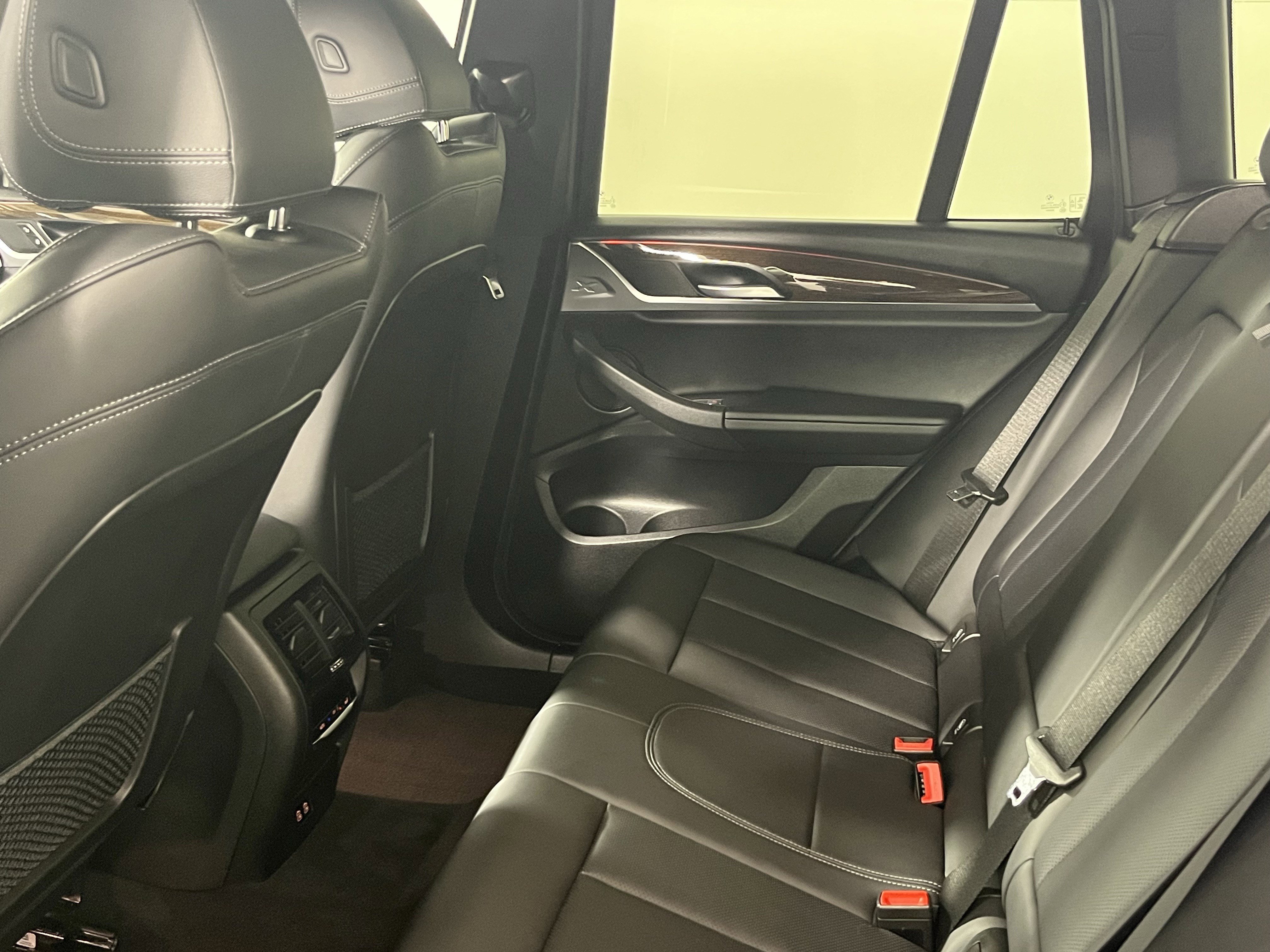 Used 2022 BMW X3 xDrive30i w/ Premium Package image 13