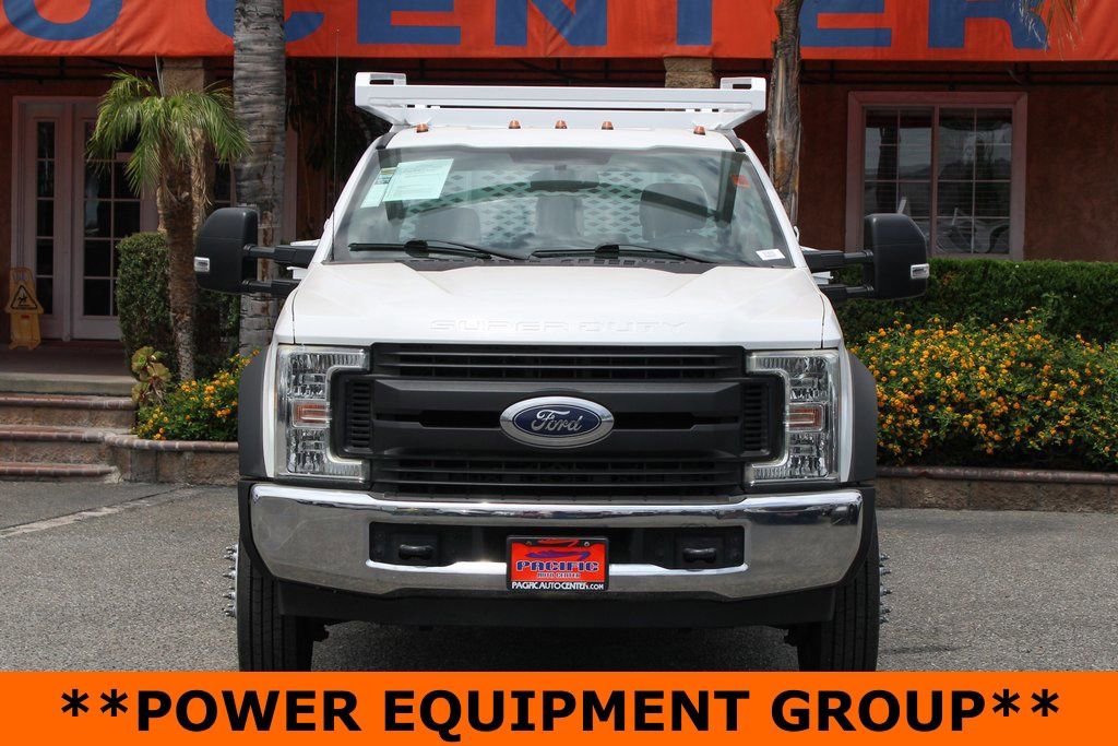 Used 2017 Ford F550 2WD Crew Cab Super Duty image 3