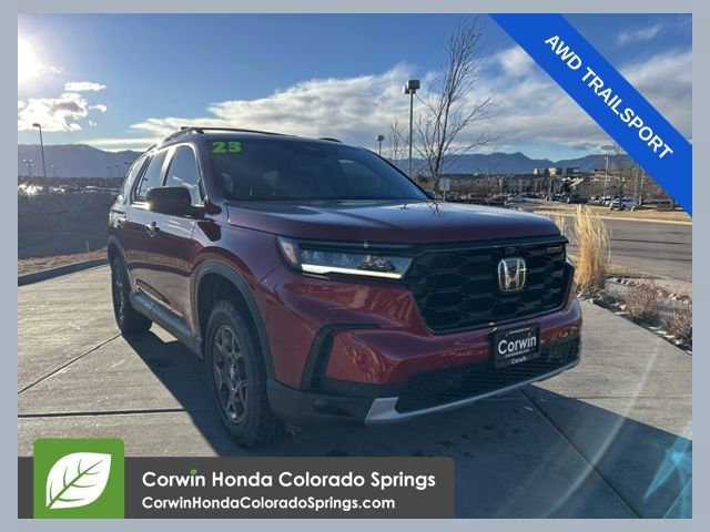 Used 2023 Honda Pilot TrailSport image 1