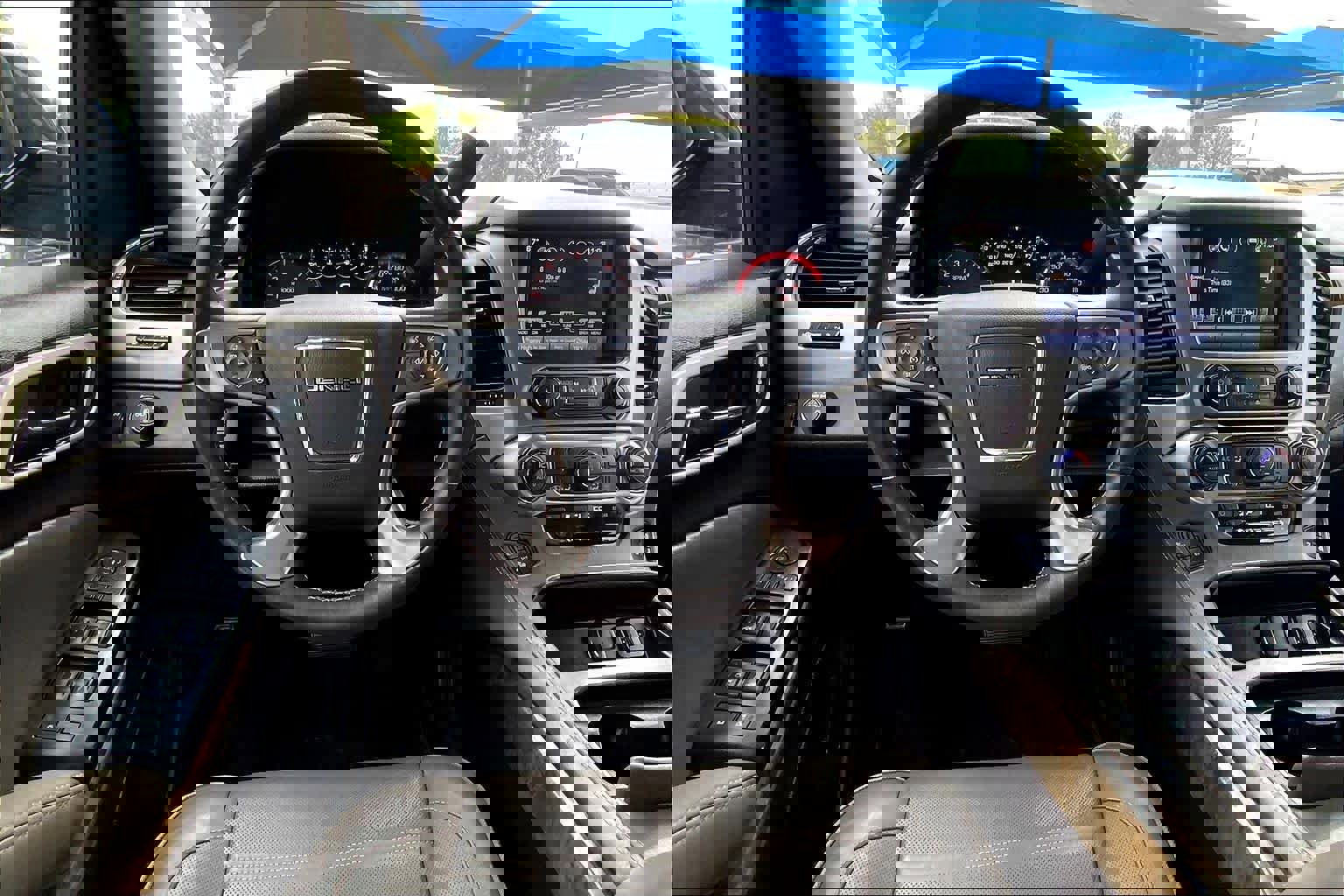 Used 2016 GMC Yukon XL Denali w/ Open Road Package image 6