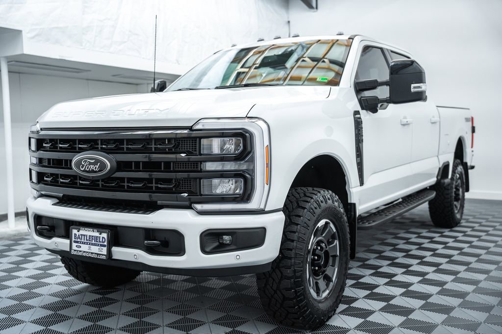 Used 2024 Ford F250 Lariat w/ Lariat Ultimate Package image 3