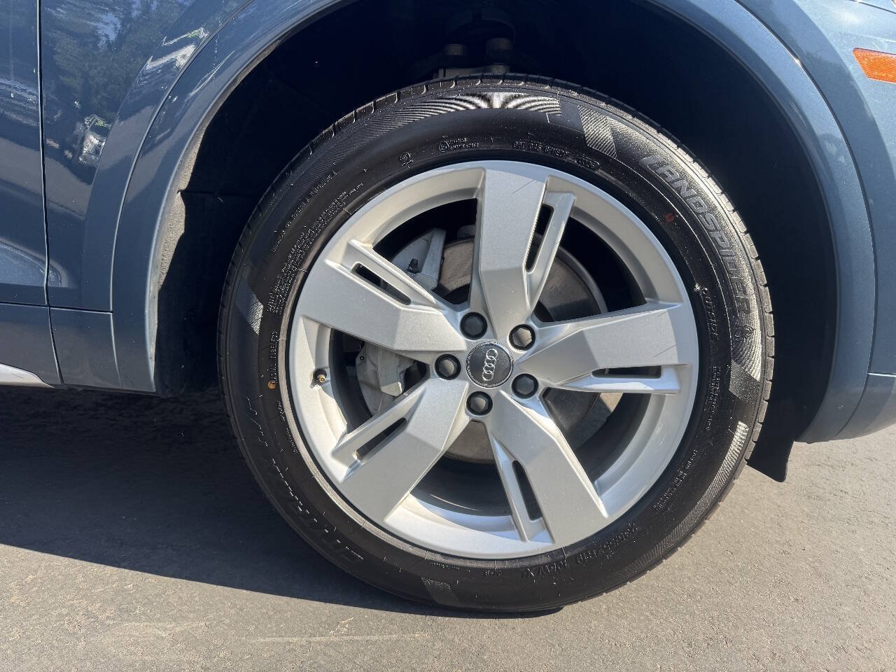 Used 2018 Audi Q5 2.0T Premium Plus w/ Premium Plus Package AWD/4WD image 21
