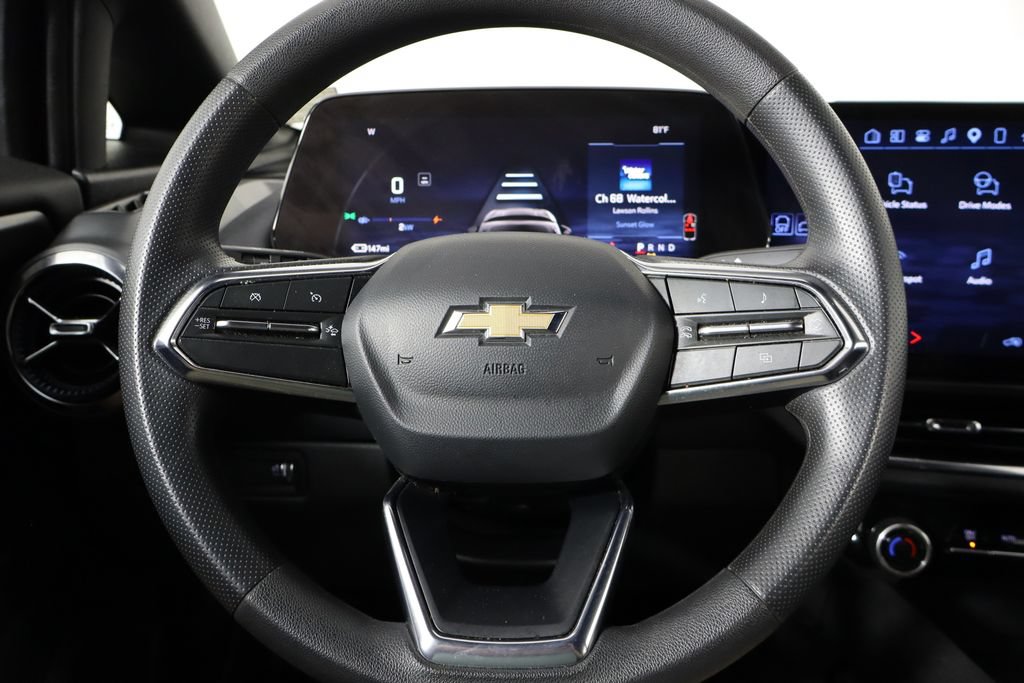 Used 2025 Chevrolet Equinox EV LT FWD image 18