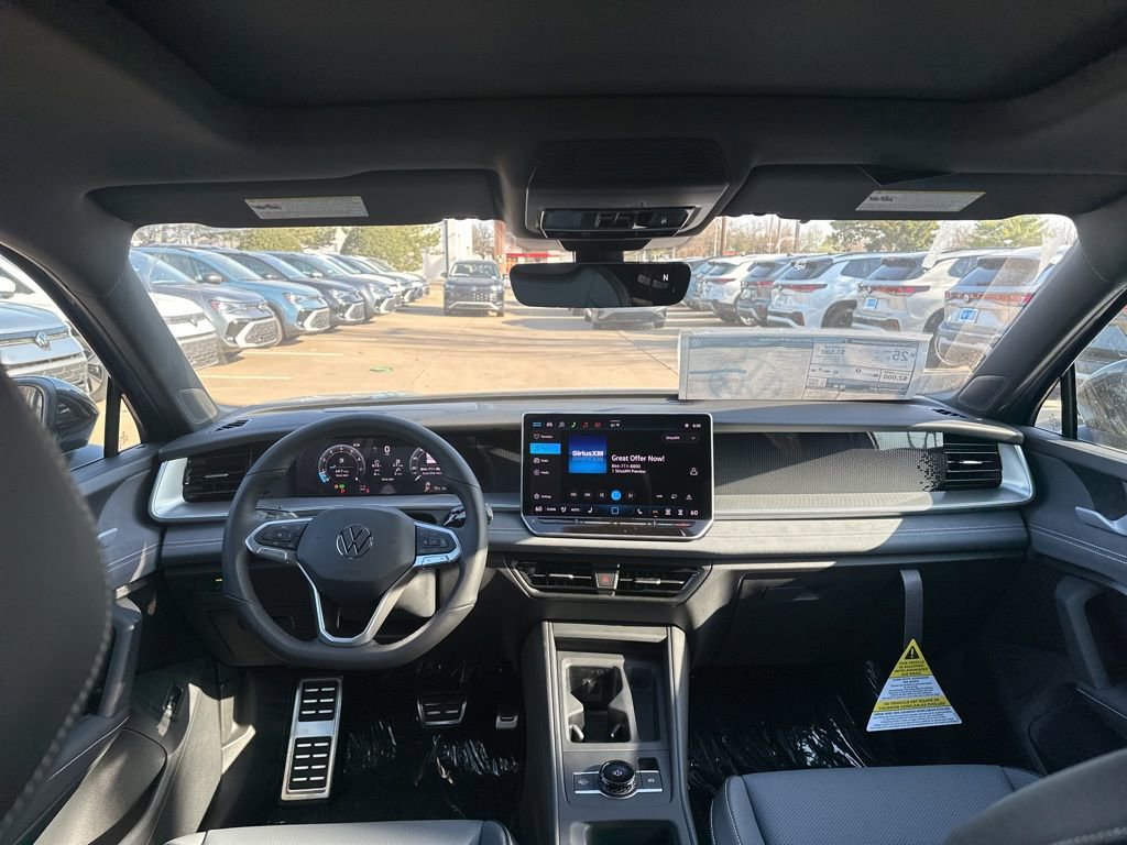 New 2026 Volkswagen Tiguan SE R-Line image 16