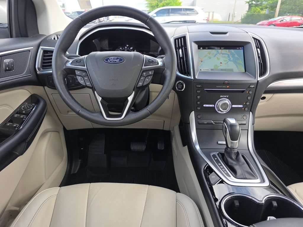 Used 2018 Ford Edge Titanium w/ Technology Package AWD/4WD image 7