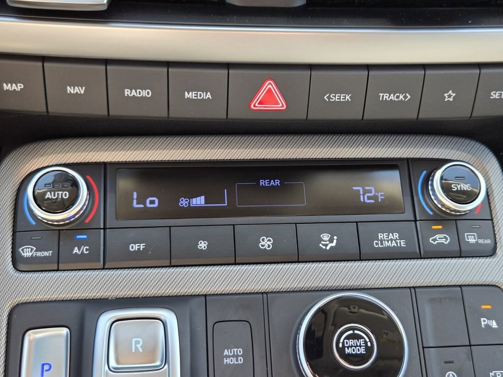 Used 2025 Hyundai Palisade SEL FWD image 22