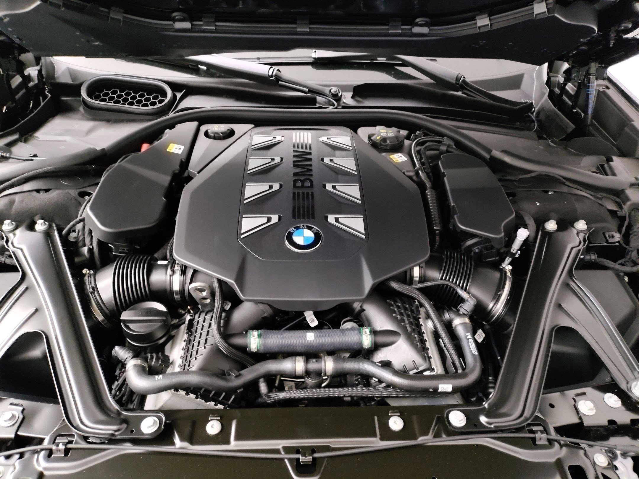 New 2025 BMW 760i xDrive image 25