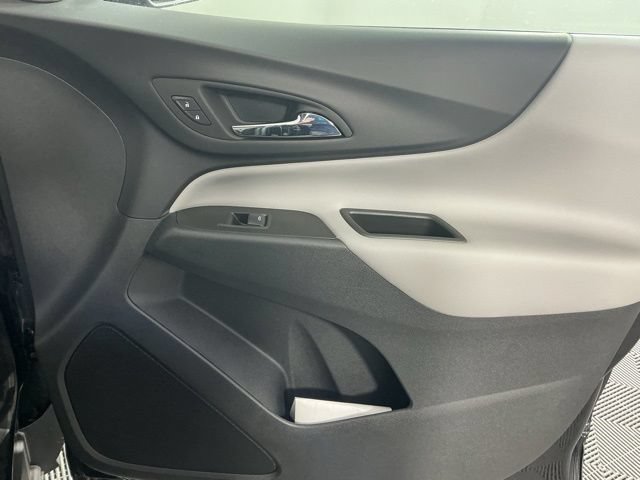 Used 2023 Chevrolet Equinox LS FWD image 13