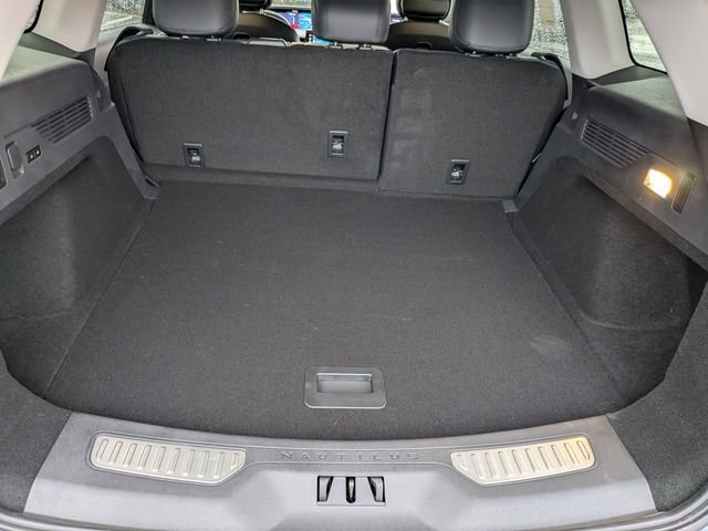 New 2026 Lincoln Nautilus Reserve w/ Jet Appearance Package image 8