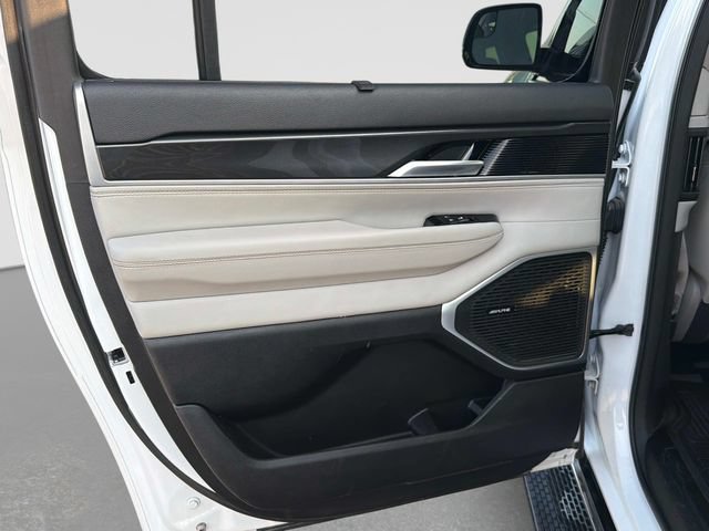 Used 2023 Jeep Wagoneer L 4WD w/ Convenience Group I image 14