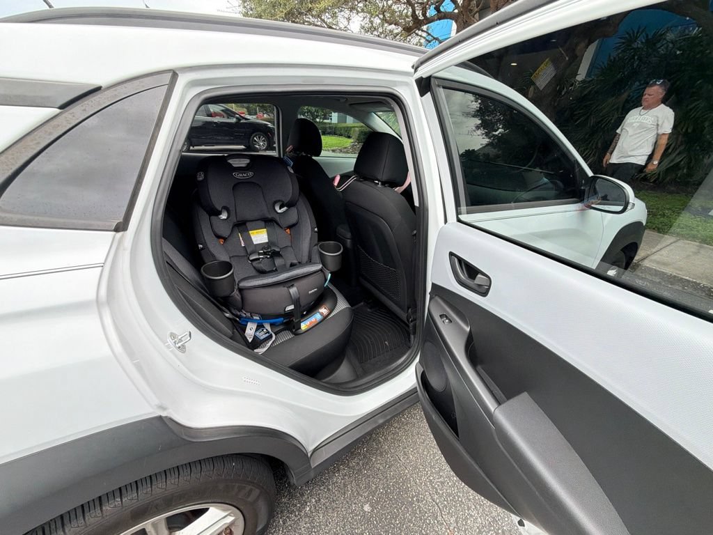 Used 2018 Hyundai Kona SEL FWD image 15