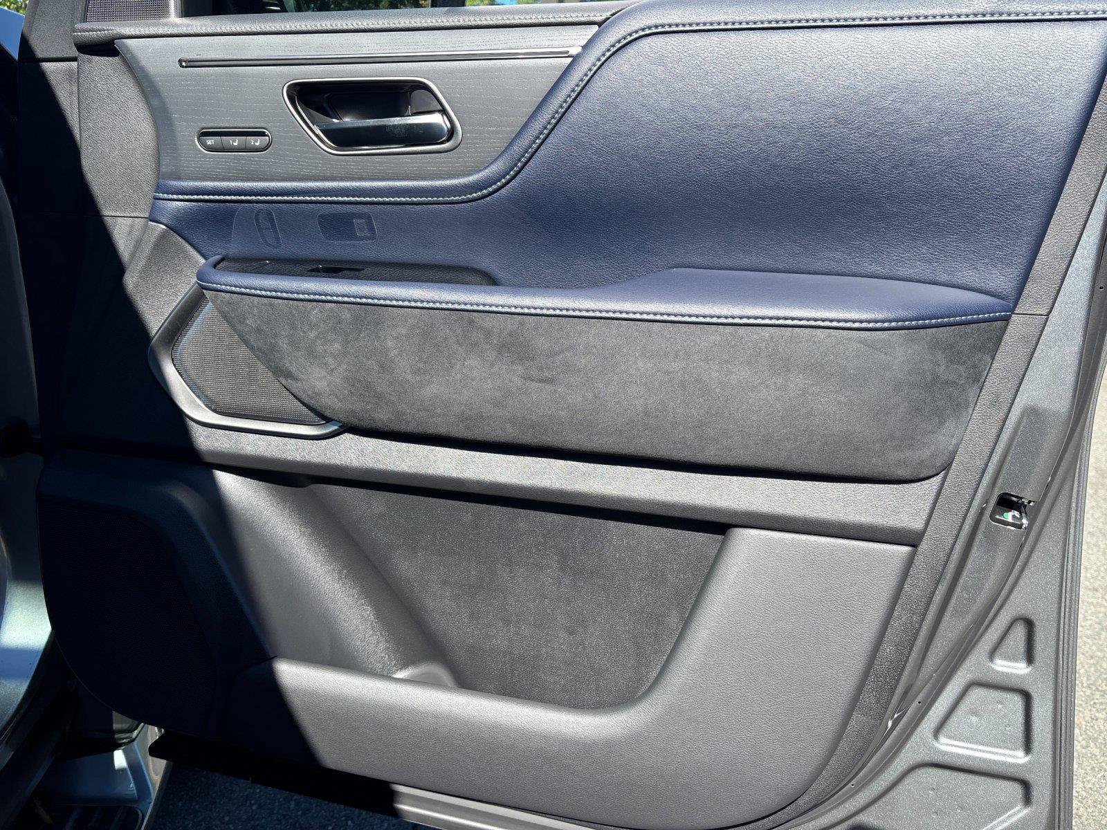 New 2027 INFINITI QX80 Sensory AWD/4WD image 40