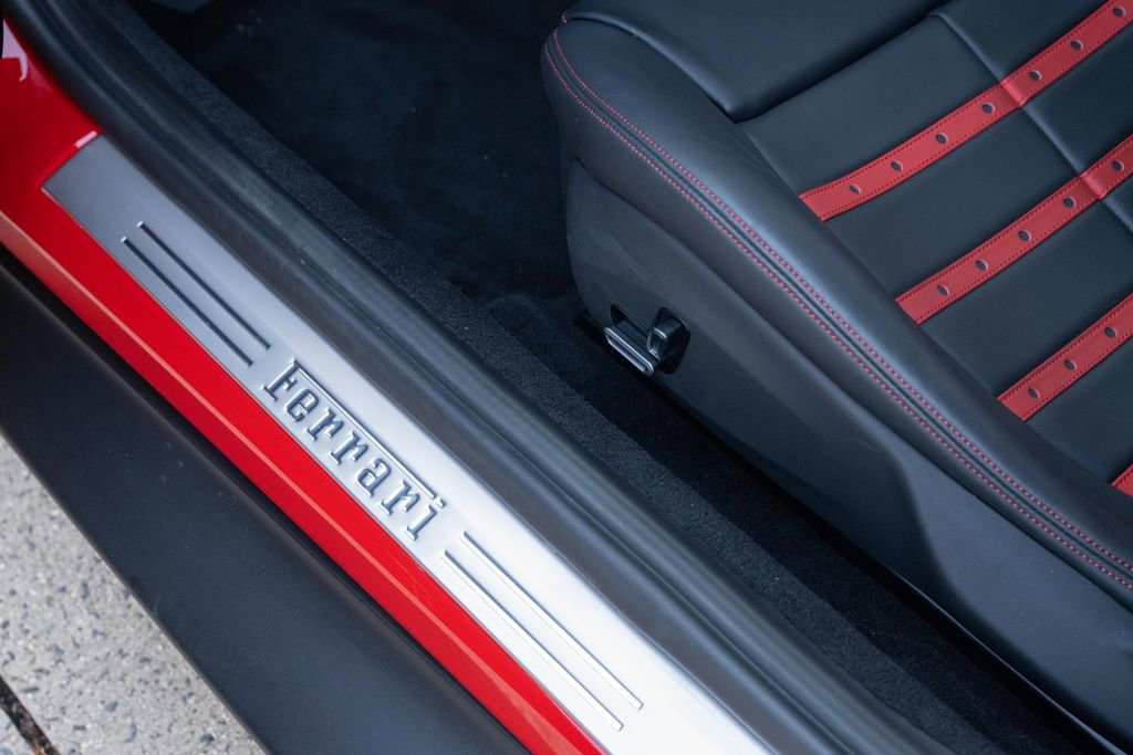 Certified 2024 Ferrari Roma image 34