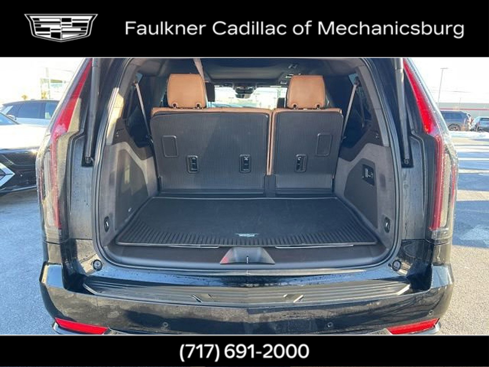 Used 2022 Cadillac Escalade ESV Sport w/ Touring Package image 13