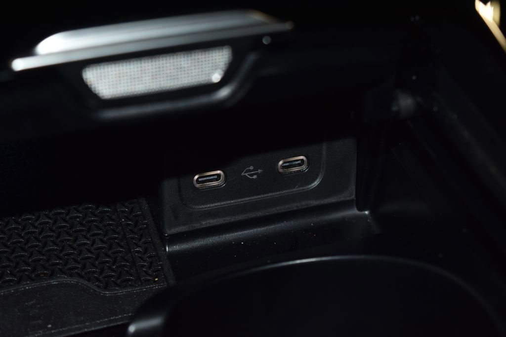 Certified 2025 Mercedes-Benz C 300 4MATIC Sedan image 13