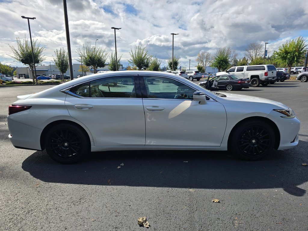Used 2019 Lexus ES 350 w/ Premium Package FWD image 24