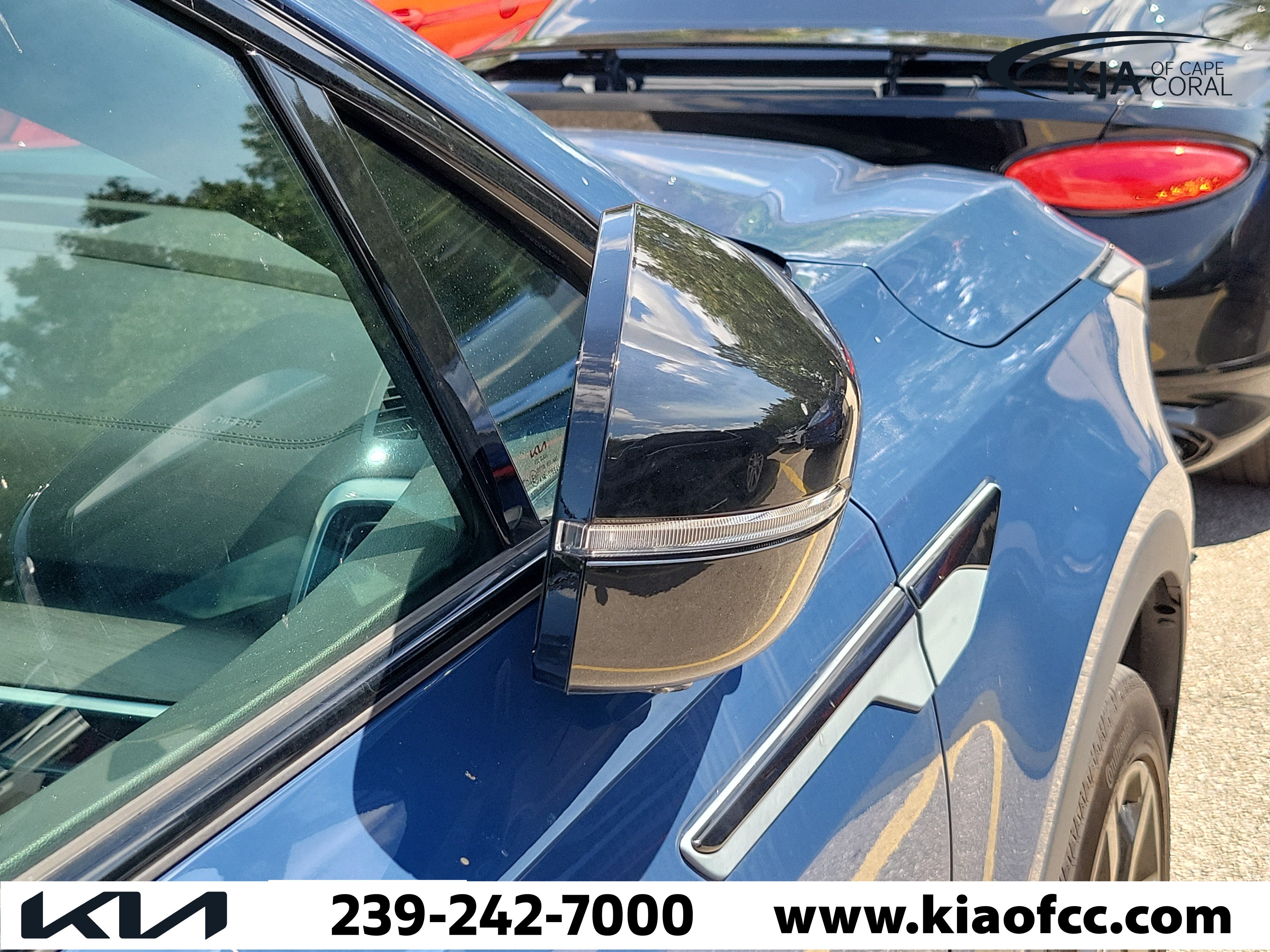 Certified 2024 Kia Sorento SX Prestige AWD/4WD image 8