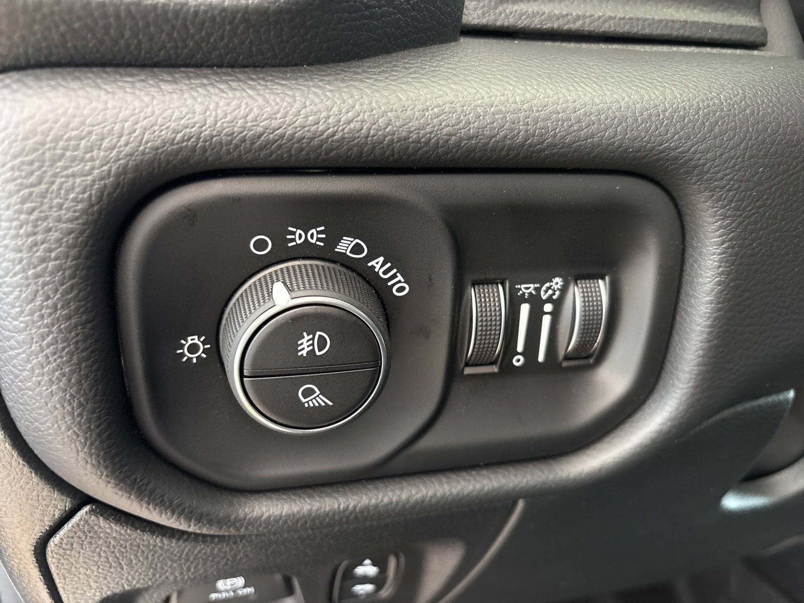 New 2026 RAM 1500 Lone Star AWD/4WD image 11