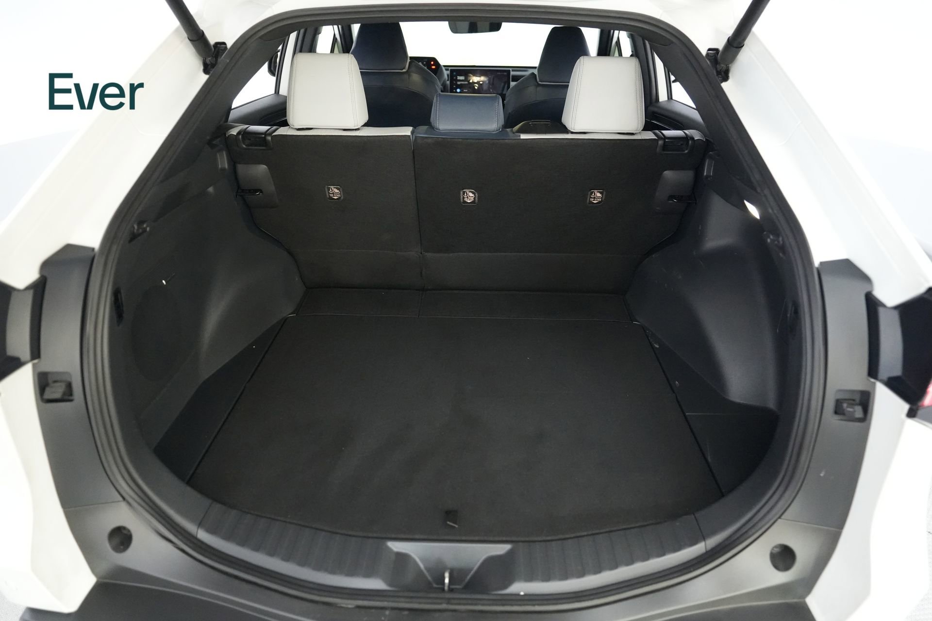 Used 2023 Subaru Solterra AWD image 8