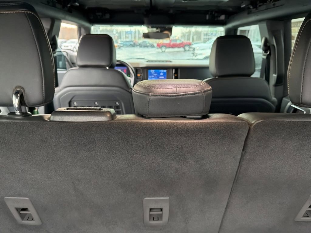 Used 2022 Ford Bronco Badlands image 14