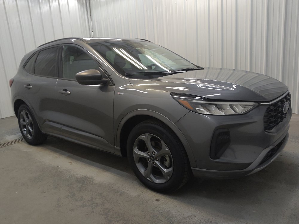 Used 2024 Ford Escape ST-Line w/ Tech Pack #1 FWD image 11