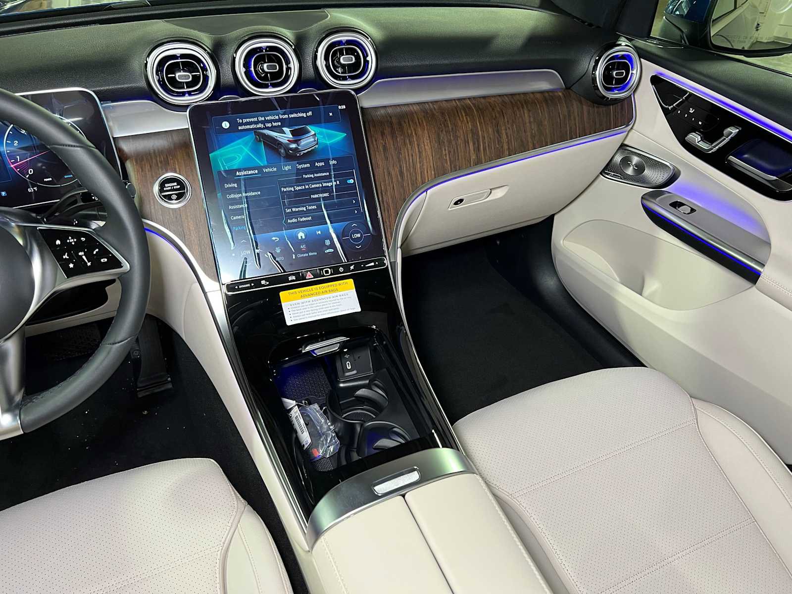 New 2025 Mercedes-Benz GLC 300 4MATIC image 32