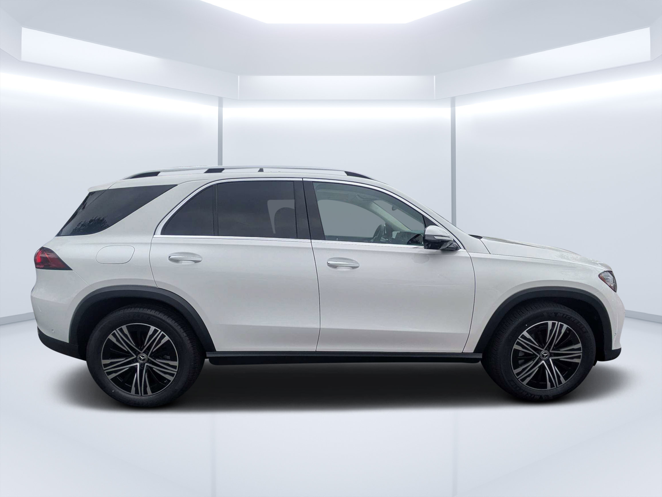 New 2027 Mercedes-Benz GLE 350 4MATIC image 2
