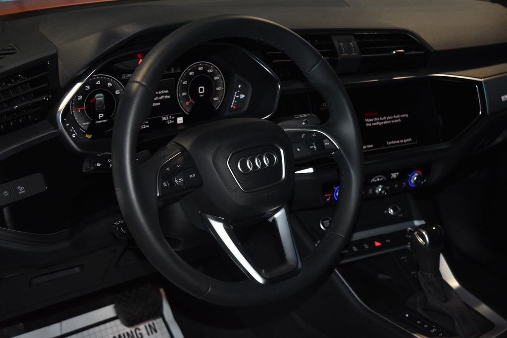 Certified 2025 Audi Q3 2.0T Premium Plus w/ Premium Plus Package image 2