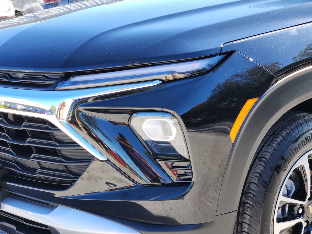 Used 2025 Chevrolet TrailBlazer LT image 7