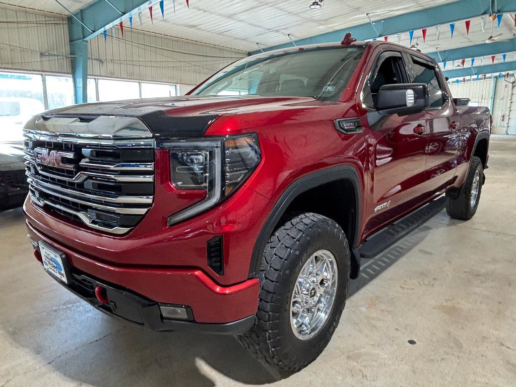 Used 2022 GMC Sierra 1500 AT4 w/ AT4 Preferred Package image 3