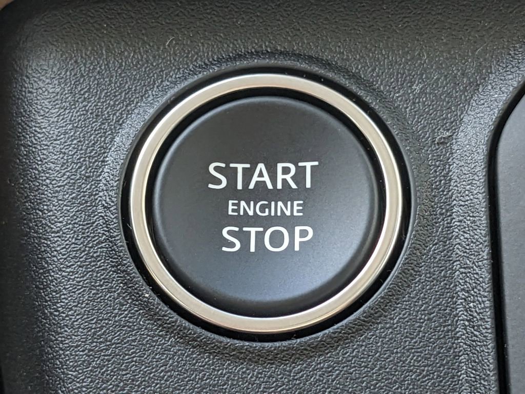 New 2025 Land Rover Defender 130 S image 24