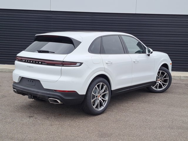 Used 2026 Porsche Cayenne AWD/4WD image 7